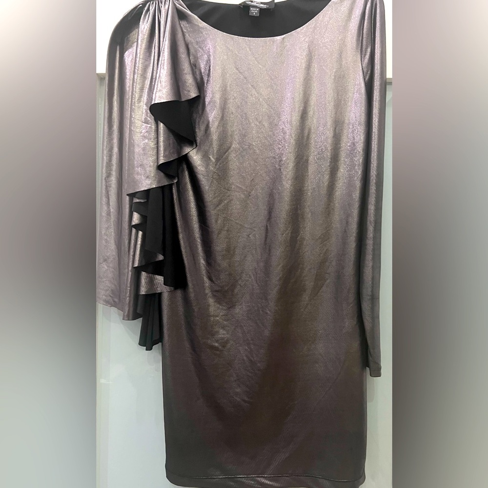 BEBE ADDICTION Elegant Silver/Metallic Dress w/Ruffle Detail (One Long Sleeve) S